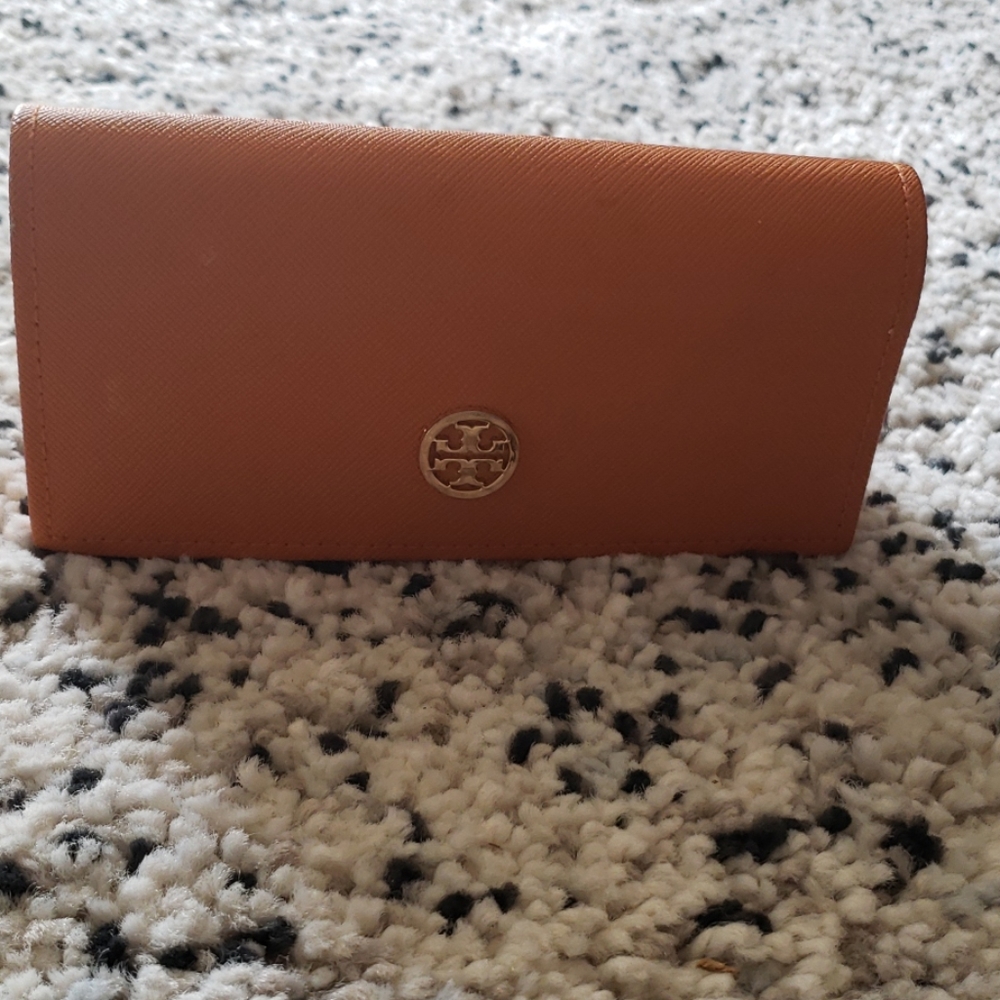 Tory Burch sunglasses case (sold)